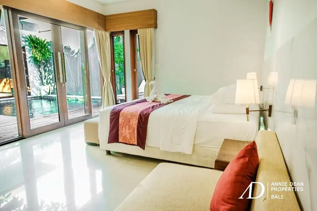 FREEHOLD 3 BEDROOM VILLA ONE GATE SYSTEM IN UMALAS - Image 8 of 10