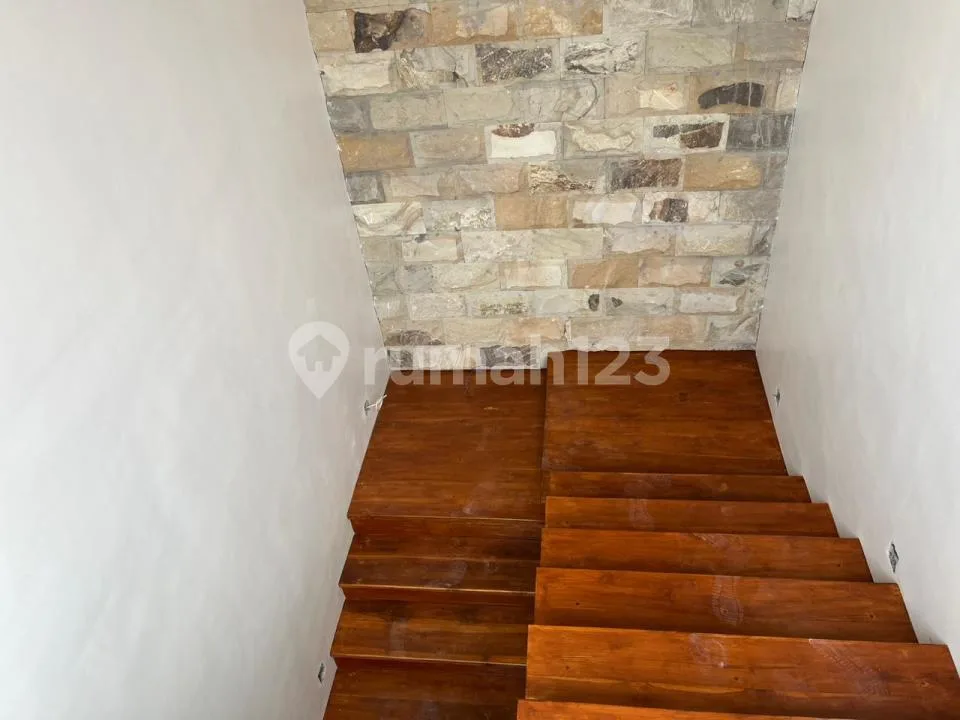 Hunian Semi Villa Furnished View Rice One Gate Lokasi Canggu - Image 2 of 4