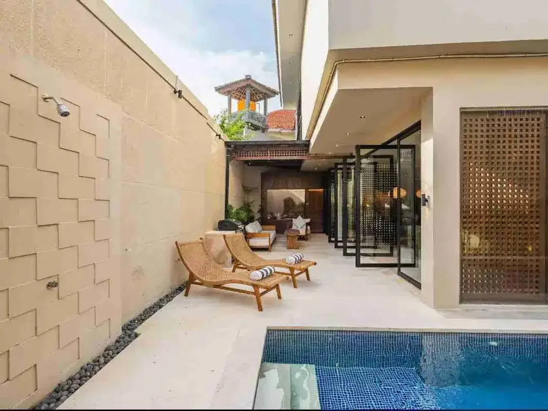 3 BEDROOMS VILLA IN UMALAS BUMBAK FOR SALE AND LONG LEASEHOLD - Image 3 of 10