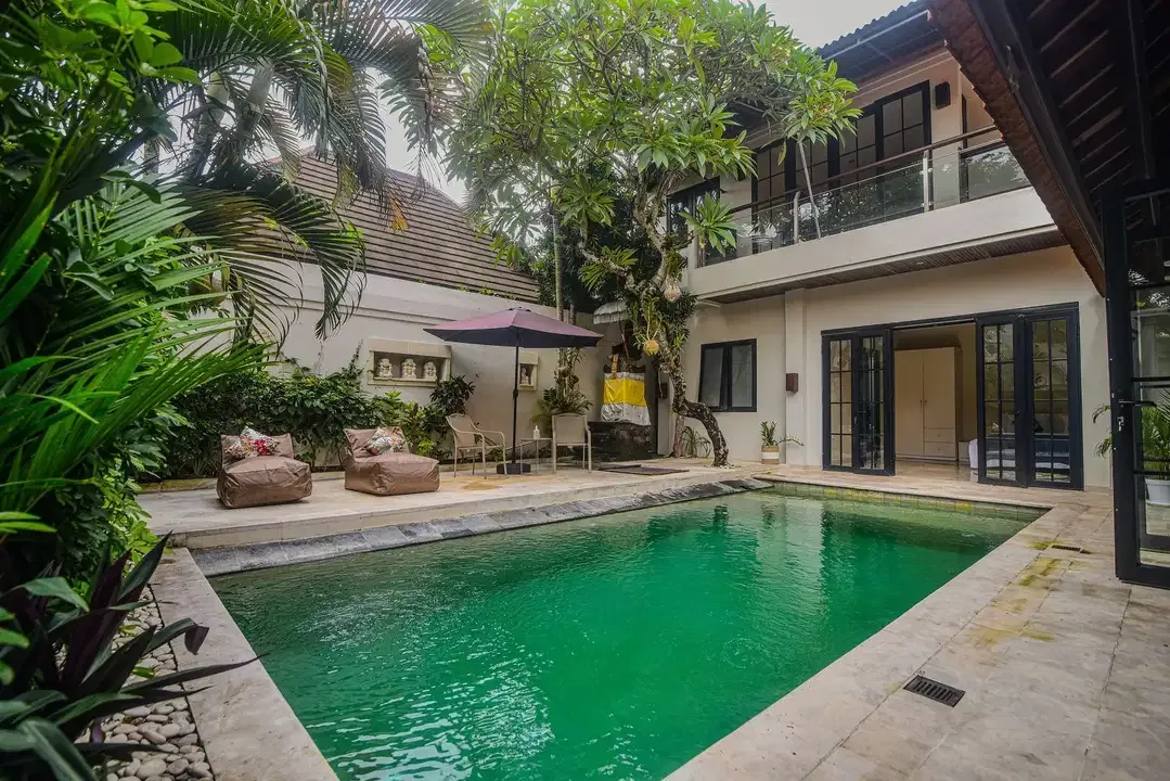 dijual villa lantai 2 umalas kerobokan - Image 1 of 10