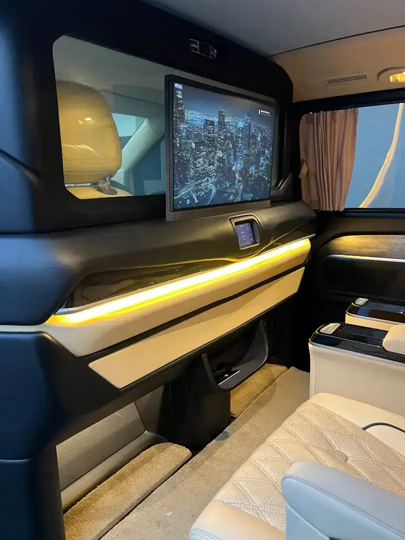 MERCEDES BENZ V250 AVANTGARDE 2022 BLACK LOMBARDI - Image 10 of 10