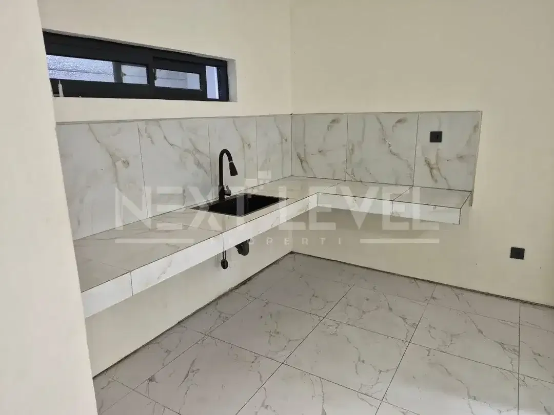 Dijual Rumah Kondisi Bagus, Strategis, dan Murah di Jimbaran Bali Dekat Bypass - Image 5 of 10