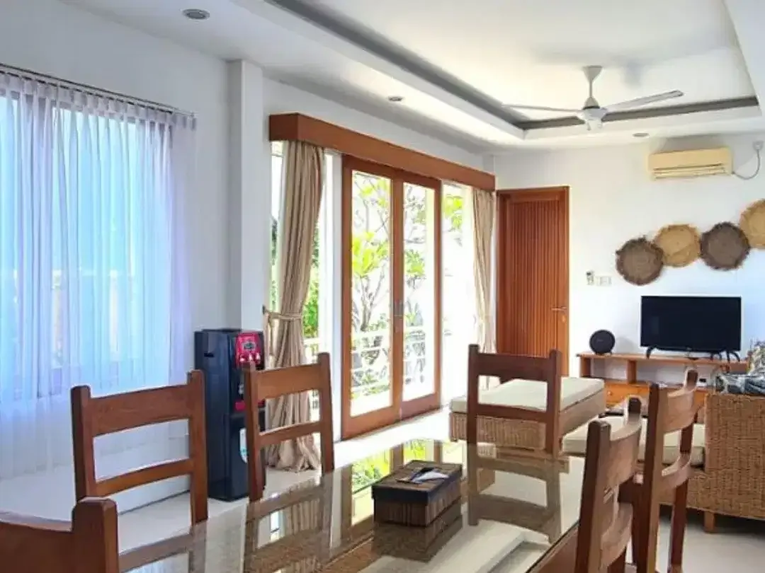 VILLA BAGUS 2 LANTAI DI CANGGU 3 KAMAR - Image 6 of 10