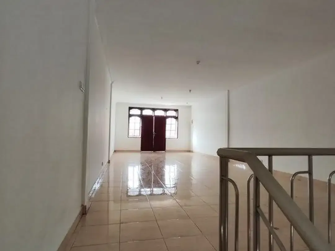 Ruko 3 Lantai Lokasi Premium Disewakan di Gatsu Barat Denpasar - Image 5 of 6