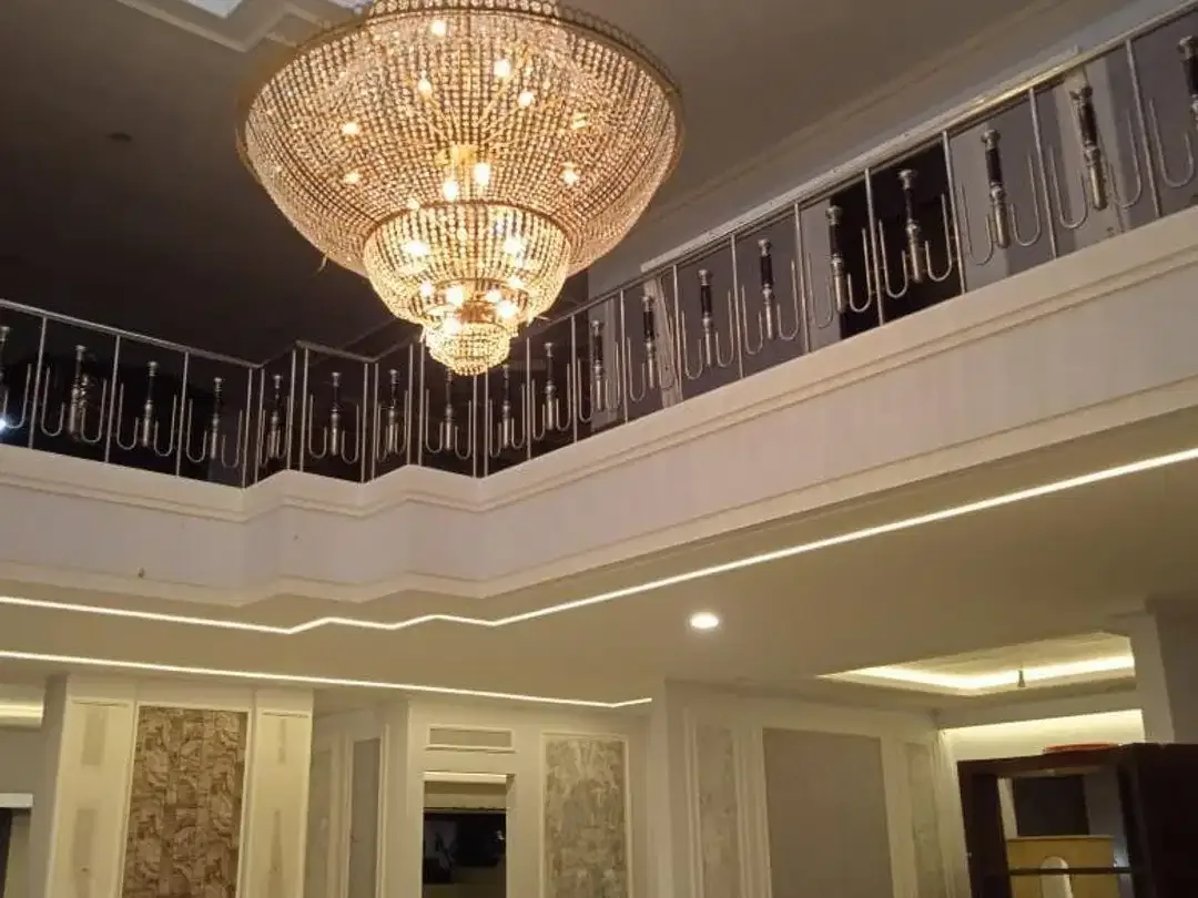 Rumah Baru Besar Mewah di Gatot Subroto Denpasar - Image 8 of 10