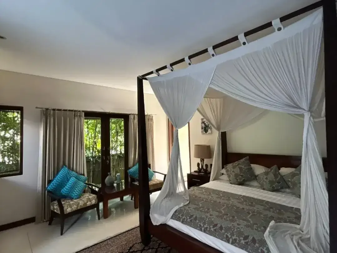 BALINESE VILLA NEAR PERERENAN BEACH - FOR SALE - Image 8 of 10