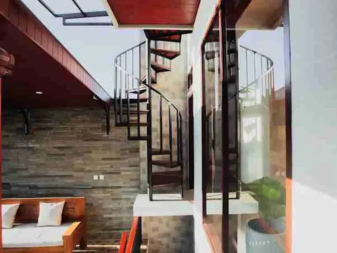 Comfy tropical Villa Abianbase Mengwi Bali - Image 5 of 10