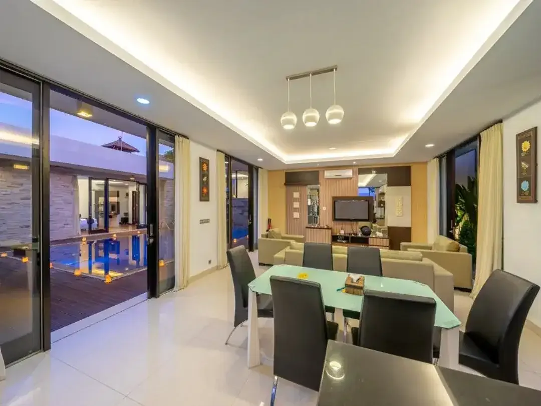 ID:H-151 Disewakan Villa Luxury Nusa Dua Kuta Selatan Bali Dekat Jimbaran Ungasan Uluwatu - Image 2 of 10
