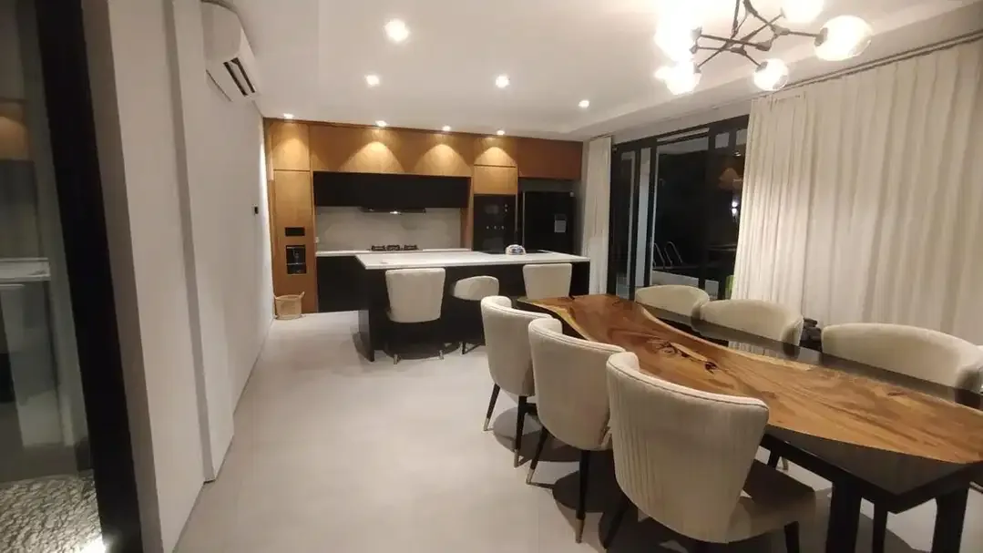 Dijual villa modern teopical style lantai 2 canggu - Image 8 of 10