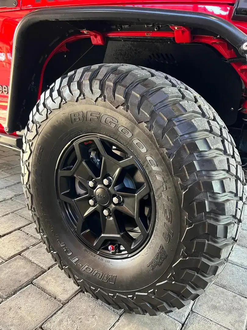 DP 599 JT JEEP RUBICON GLADIATOR 4X4 2020 AT RED - Image 6 of 10
