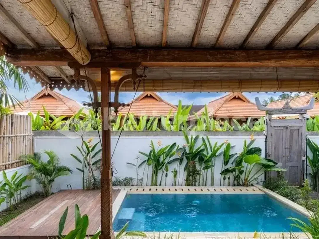 Two Terraces, One Pool, Endless Green — Authentic Joglo 2-Bed Villa Moments from Ubud's Cafés and Yoga Studios - Image 4 of 10