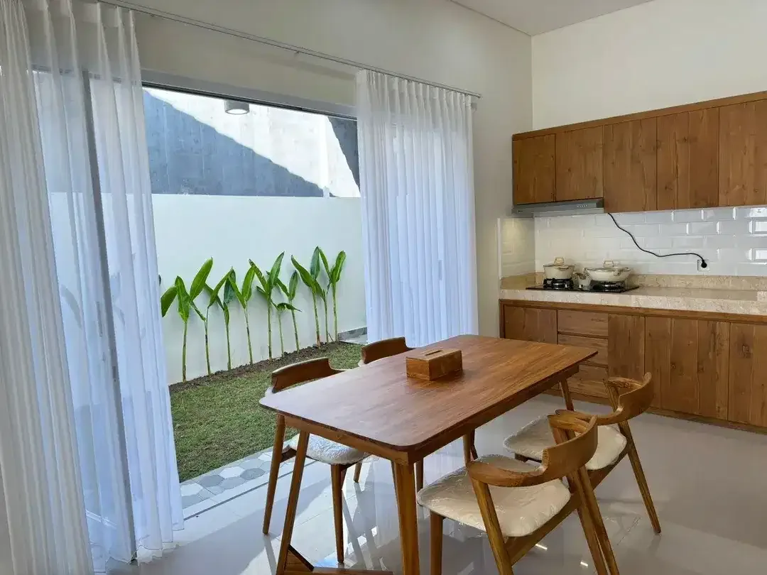 Hot offer for rent 2 bedroom house at Greenlot Residence - Image 5 of 10