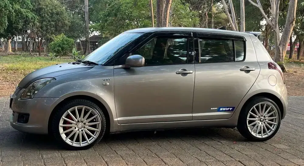 Suzuki Swift 2008 Bensin - Image 2 of 8