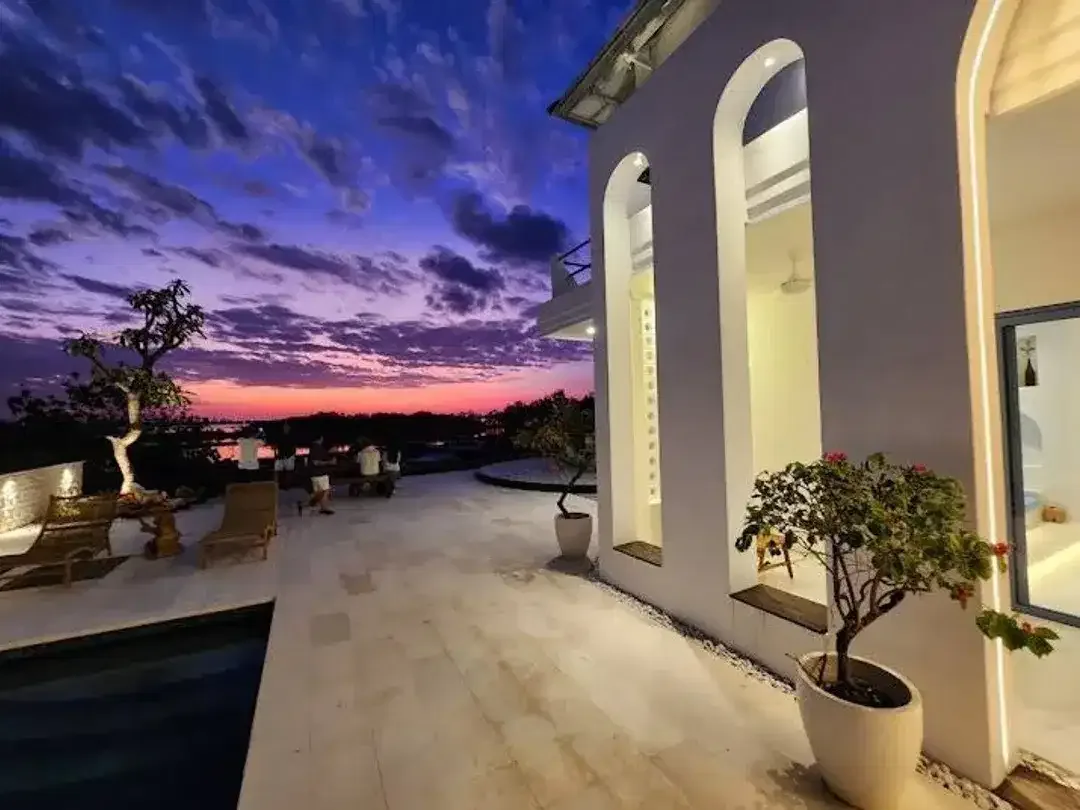 LUXURY VILLA VIEW BEACH FRONT DI TANJUNG BENOA NUSA DUA BALI - Image 1 of 10
