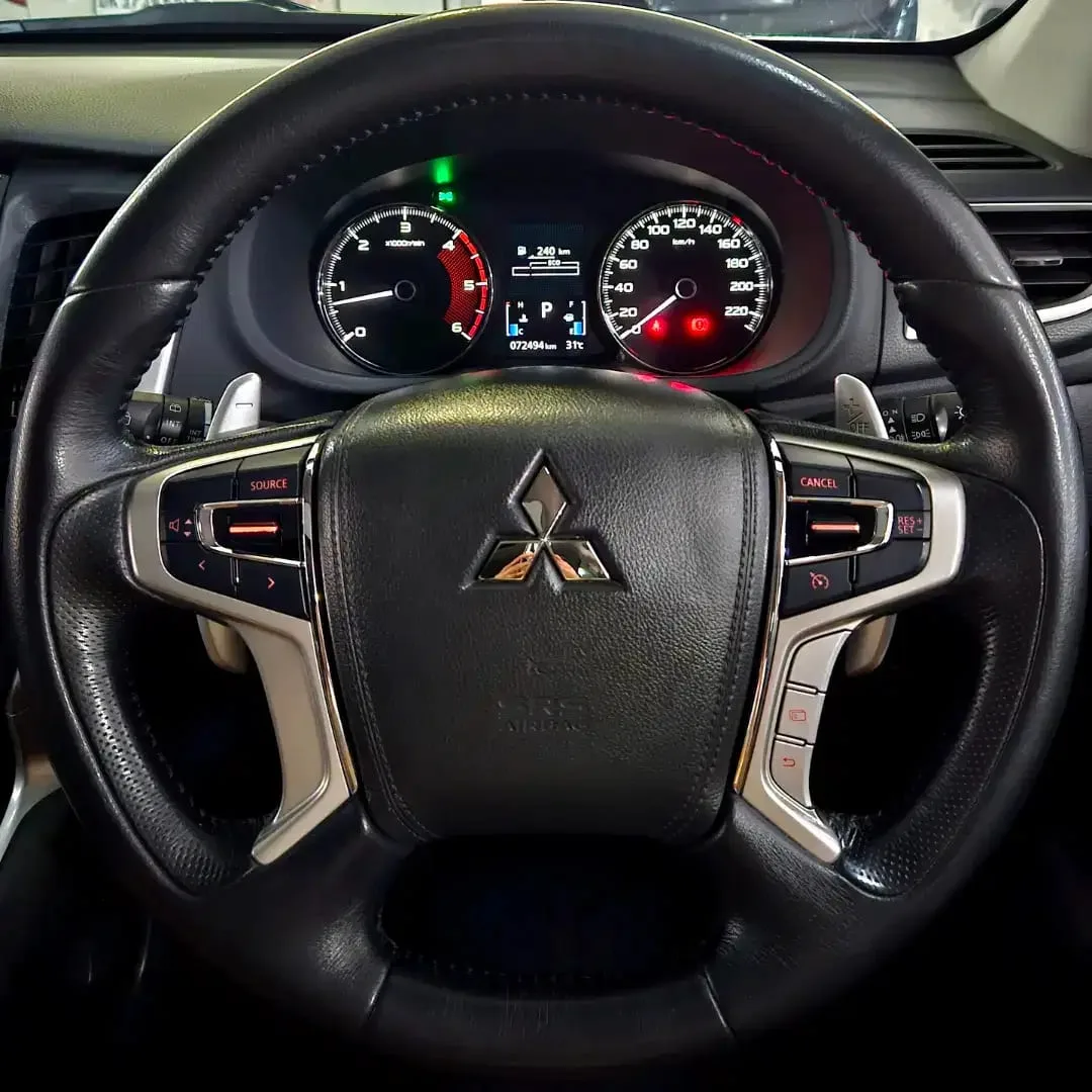 [2020] DP 59jt! Pajero Sport Dakar Sunroof diesel matic 2020 NIK 2019 - Image 9 of 10