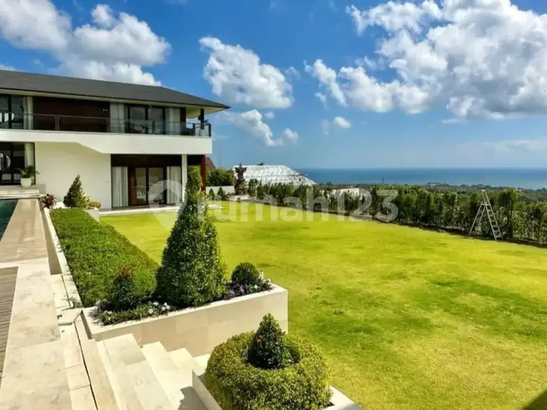 Luxury Villa Unblocking Ocean View at the Labuan Sait Pecatu Bali - Image 1 of 5