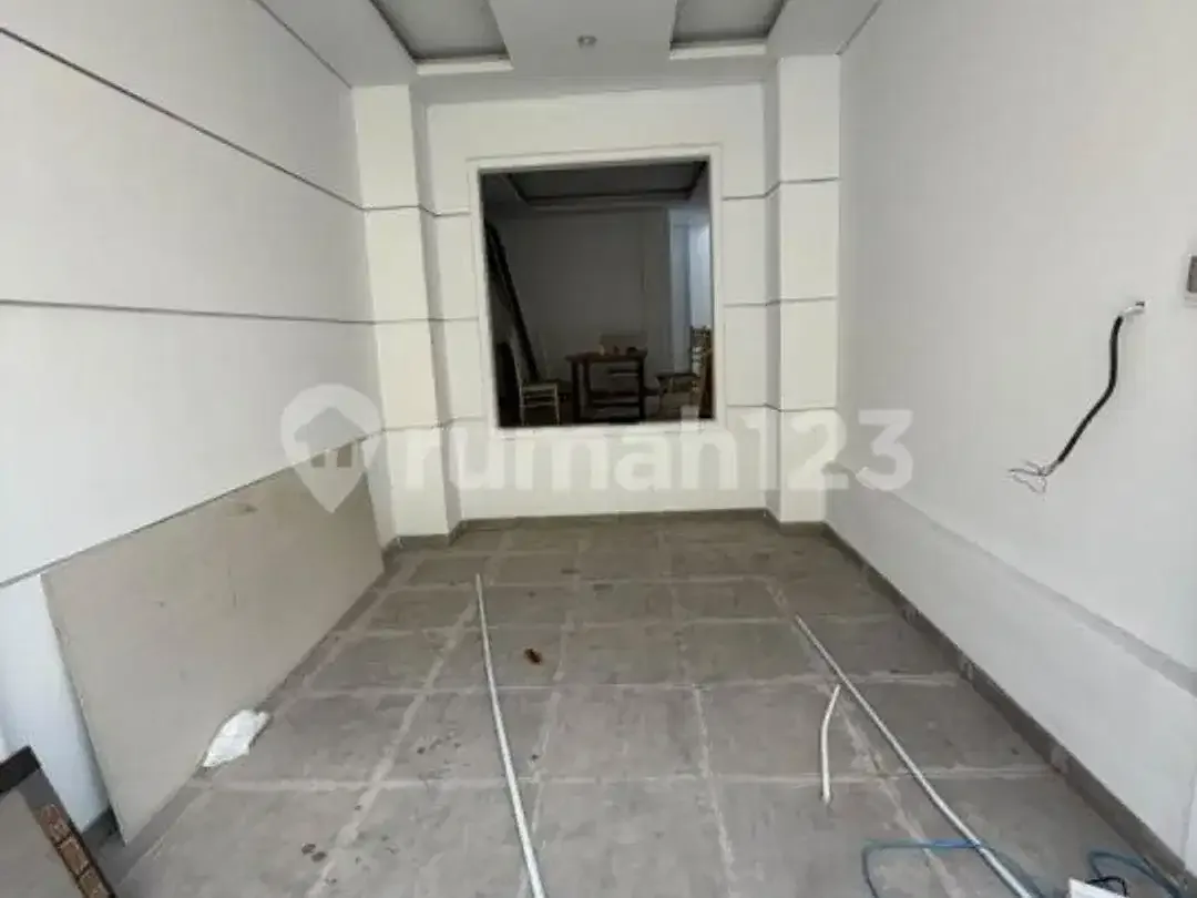 Brand New Semi Villa Modern Style At Kerobokan - Image 7 of 10