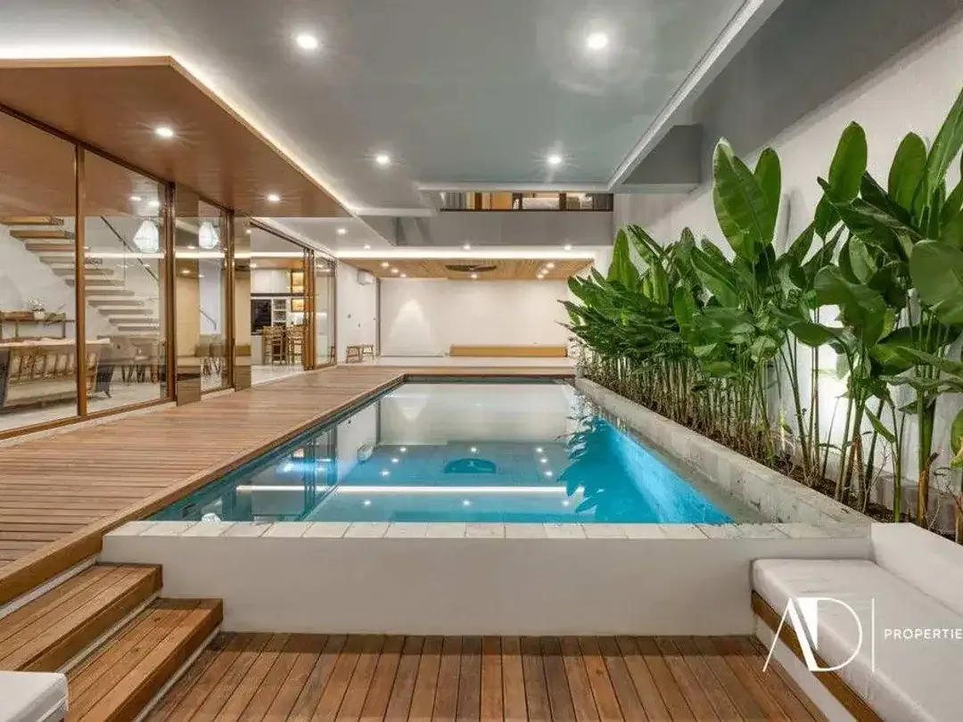 FREEHOLD | MODERN 4-BEDROOM VILLA IN PRIME BERAWA, CANGGU - Image 1 of 10