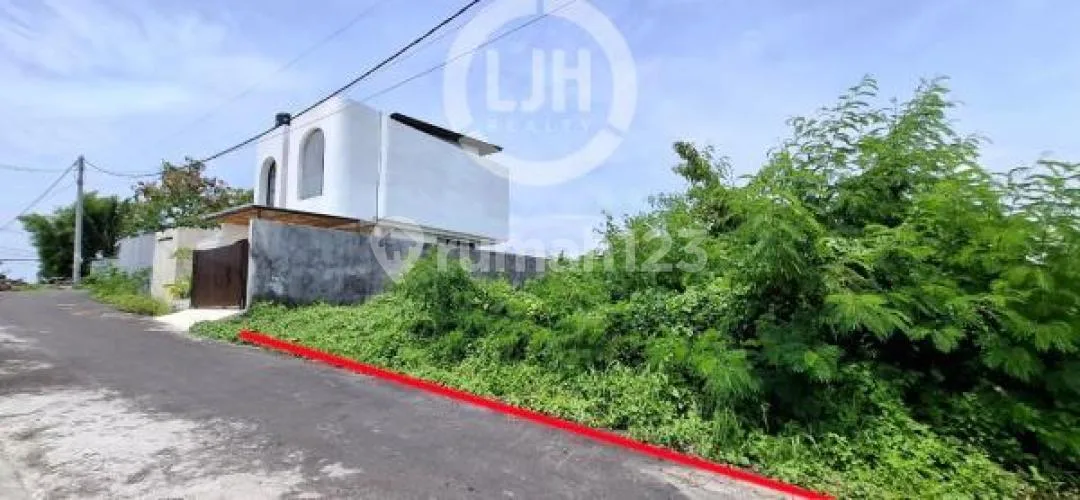 Land In Tourist Area At Tumbak Bayuh, Pererenan, Good Road Access, Suitable For Villa, Close To Pererenan Beach And Canggu Area - Image 1 of 2