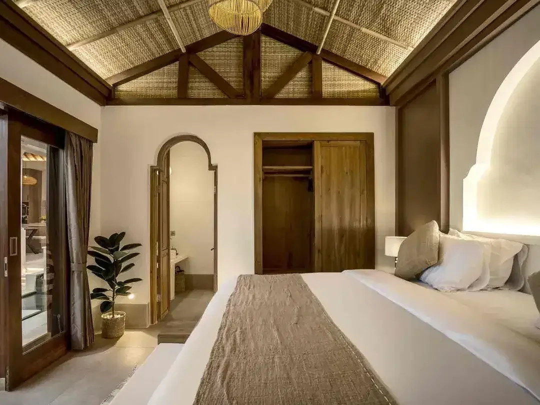 TROPICAL MODERN VILLA FOR SALE IN KEROBOKAN, BALI - Image 10 of 10
