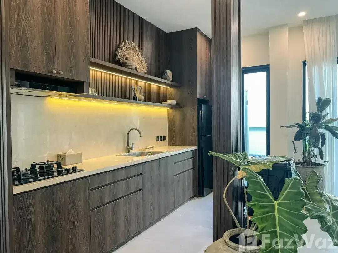 3 Bedroom Villa for sale in Seminyak, Bali - Image 6 of 10