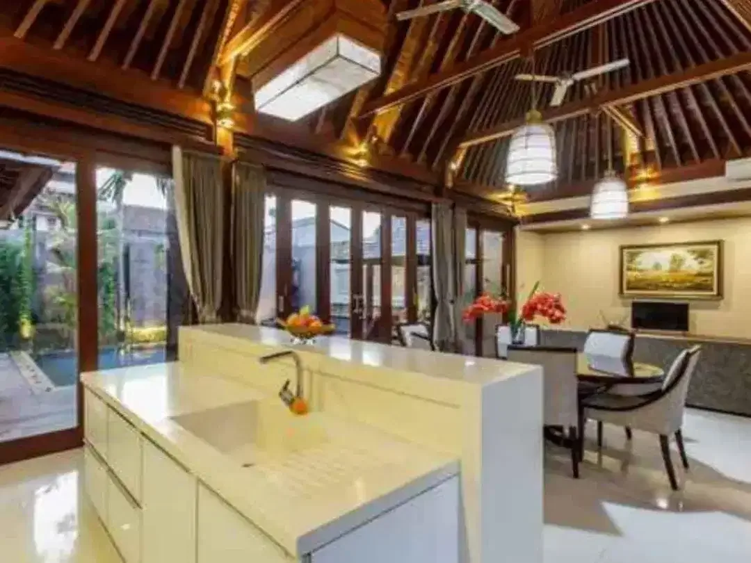 Villa Mewah Full Furnish Di Renon Tukad Badung Dekat Kampus Primakara Sanur Panjer Barito Batanghari - Image 8 of 10