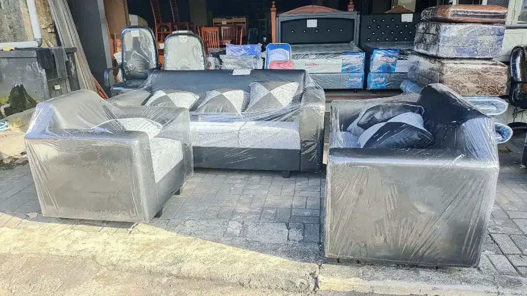 Satu Set Sofa Besar Dan Mewah Minimalis Modern Murah - Image 2 of 9