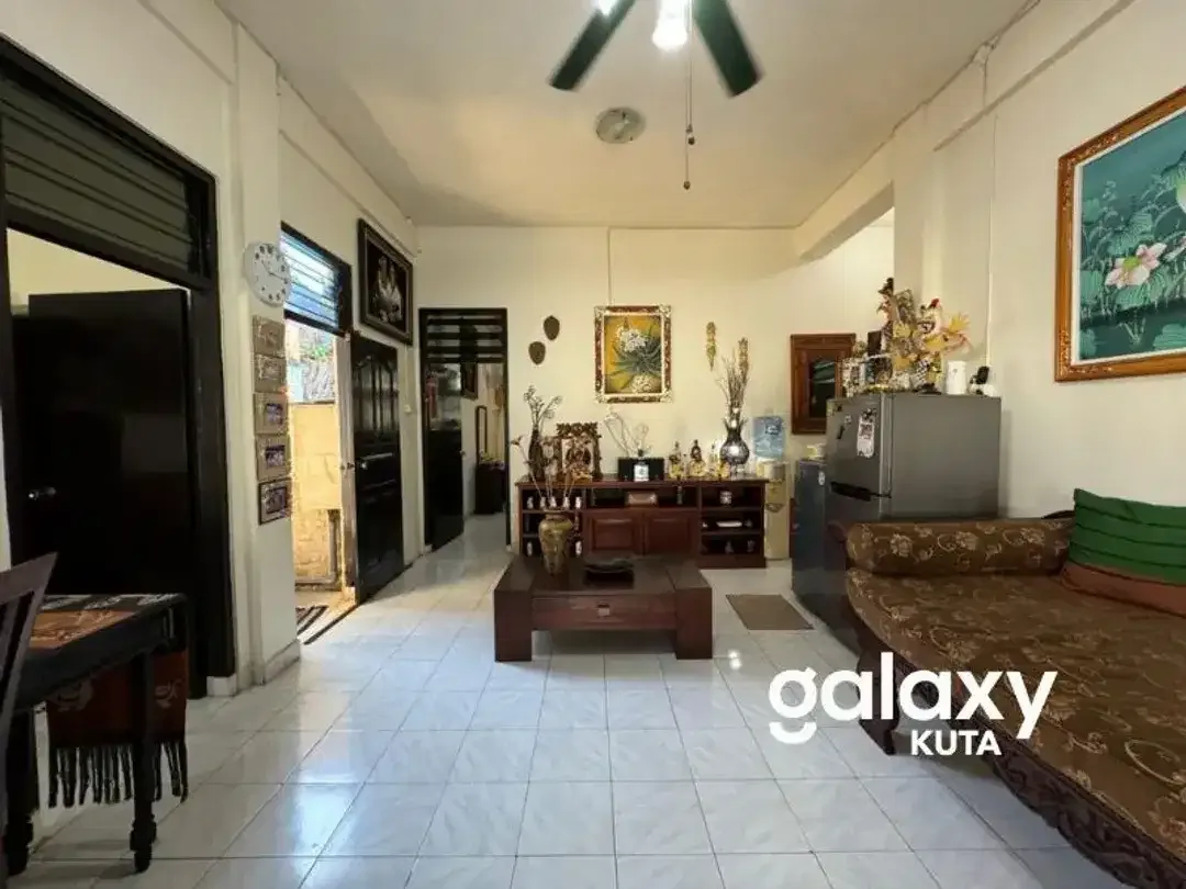 DIJUAL RUMAH SEMI VILLA 2 LANTAI + ROOFTOP DENGAN VIEW PERKOTAAN DI TUBAN BADUNG - Image 6 of 10