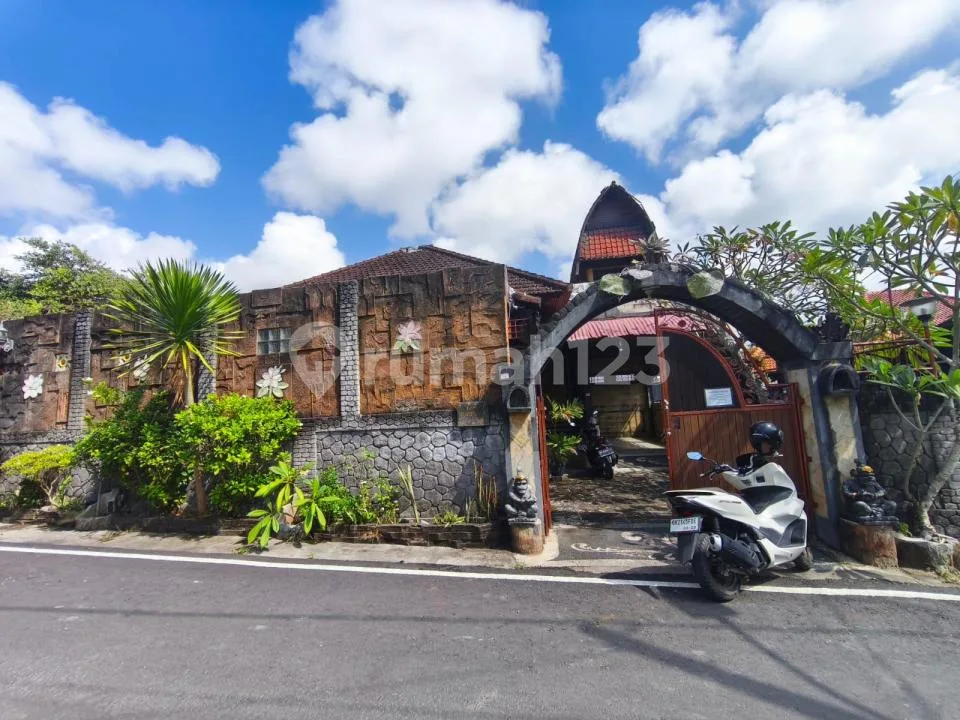 Disewakan Rumah Style Bali Lokasi Tenang di Kampial, Nusa Dua. - Image 1 of 4