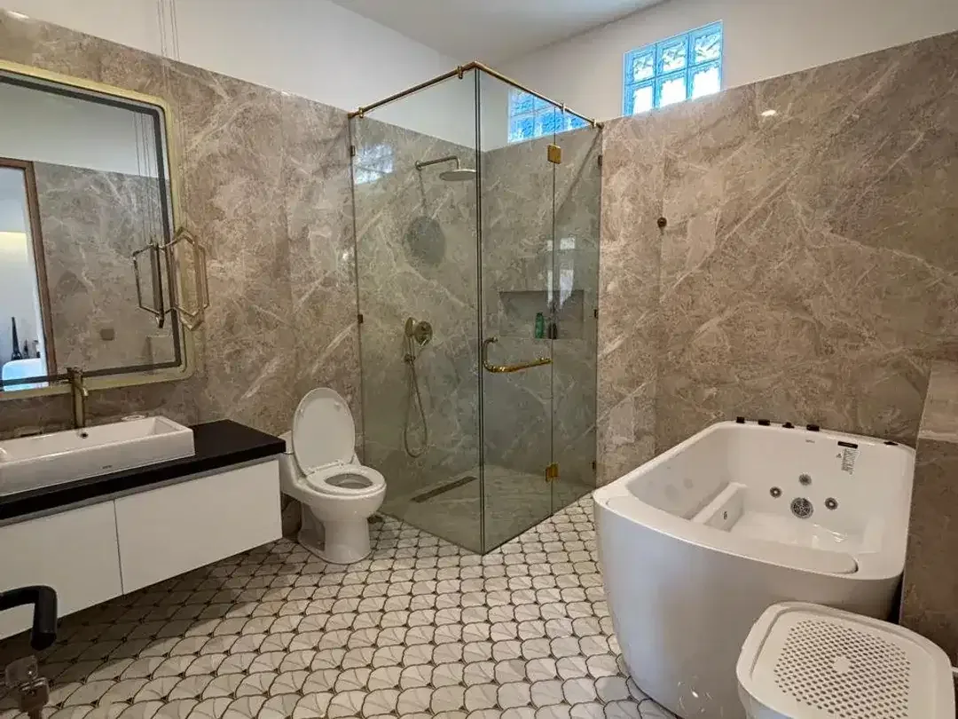BRAND NEW VILLA IN CENTRAL SEMINYAK - Image 6 of 10
