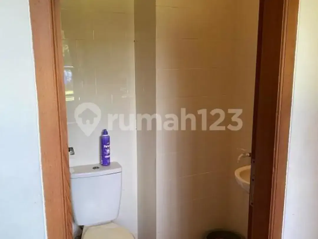 Dijual Villa 3 Lantai Full Furnished View Ocean dan Jalan Tol - Image 7 of 10
