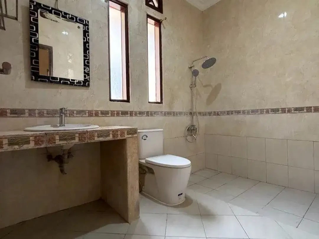 Rumah Luas Tanah 5.6 Are Dijual, di Kerobokan, Dekat Highscope School - Image 4 of 10