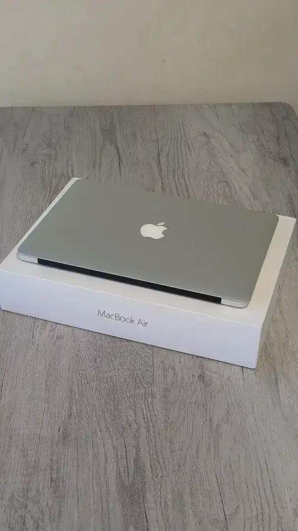 MACBOOK AIR 2017 8/256GB - Image 5 of 7