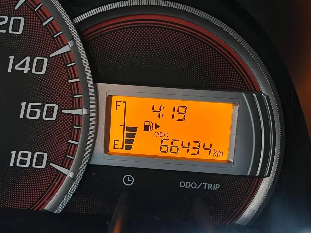 DP 8 JT XENIA X 1.3 MANUAL LOW KILOMETER - Image 10 of 10