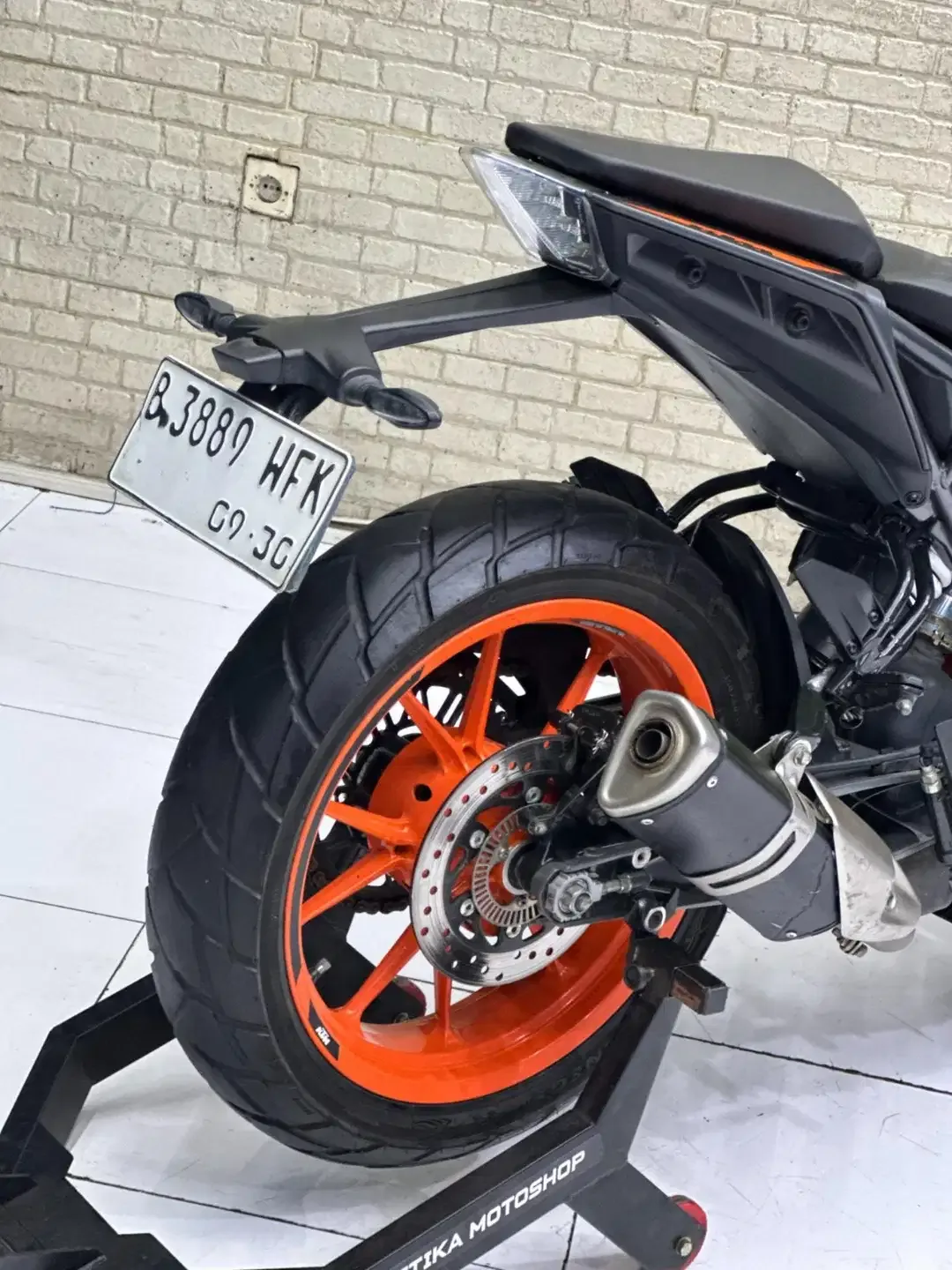 KING OF TORQUE‼️ KTM DUKE 250 ABS GEN 2 TH 2023 NOPOL B ODO 19RB - Image 7 of 10
