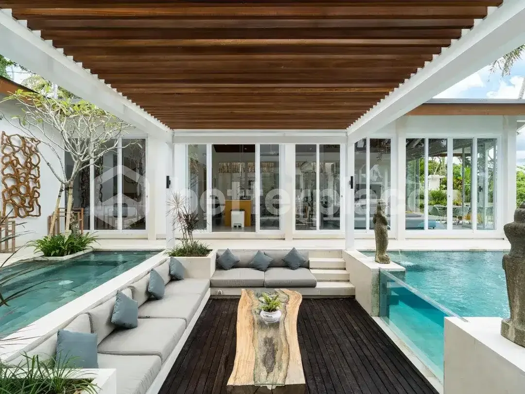 Modern Jungle Retreat in Pejeng, Ubud, 4 Bedroom Pool Villa with Spa, & Gym, A Great Investment Opportunity - Image 2 of 10