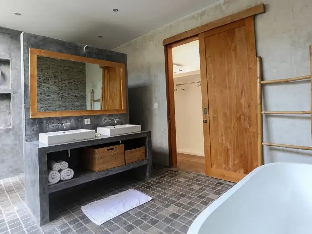 ID:H-148 Disewakan Luxury Villa Umalas Kerobokan Bali - Image 4 of 10