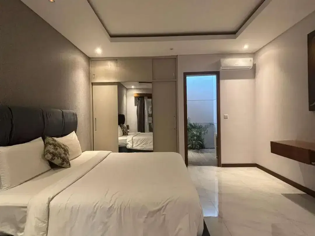 DISEWAKAN VILLA 1 LANTAI DI UMALAS KUTA UTARA DEKAT PANTAI - Image 3 of 10