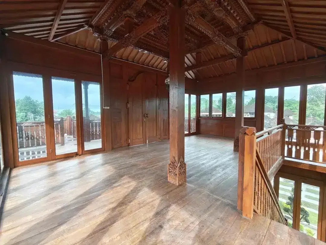 Living Nature Exclusive Java Joglo  Teak Wood Living 
Perfect blend of culture Location Singekerta  At Ubud - Image 4 of 10