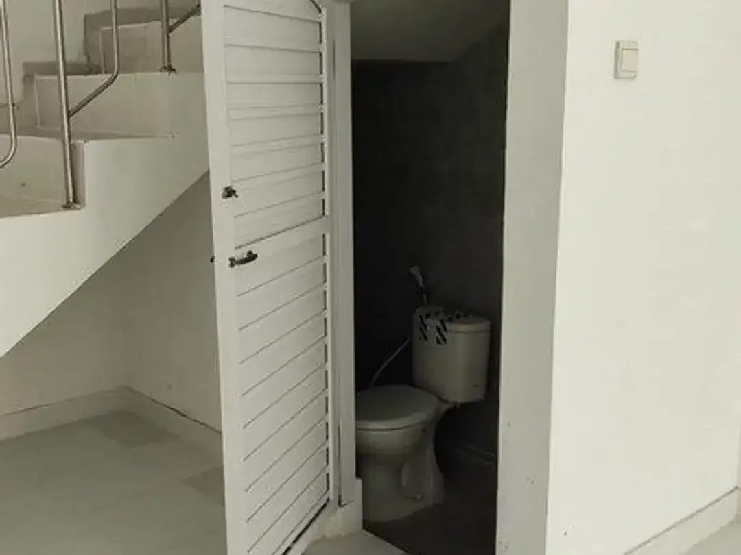Ruko 3 Lantai Lokasi Premium Disewakan di Gatsu Barat Denpasar - Image 3 of 6