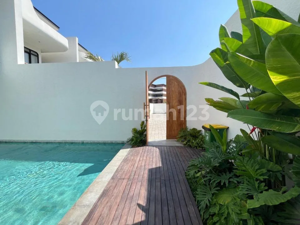 Brand New Modern Villa Complex In Strategic Location In Berawa - Image 3 of 4