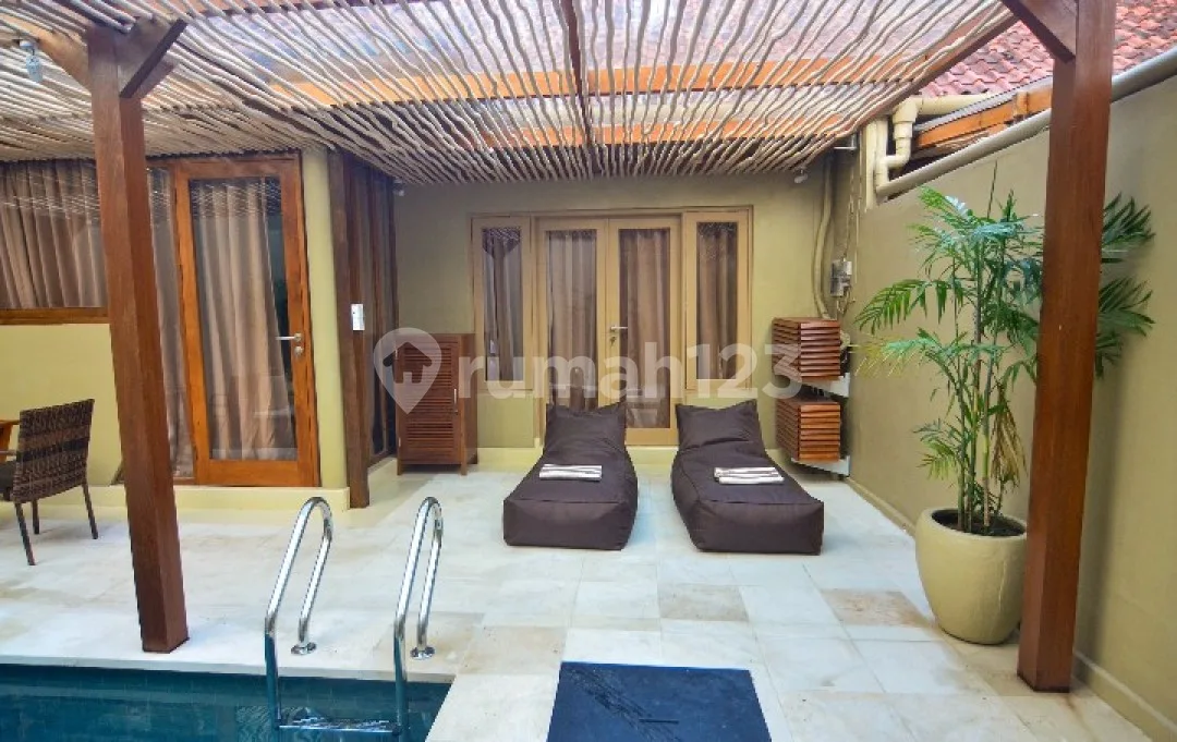 Villa For Lease Premium Lokasi di Tengah Kota Legian Dekat Pantai - Image 2 of 4