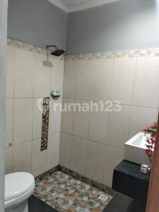 Disewakan Rumah 2 Lantai Unfurnished Area Jimbaran - Image 4 of 4