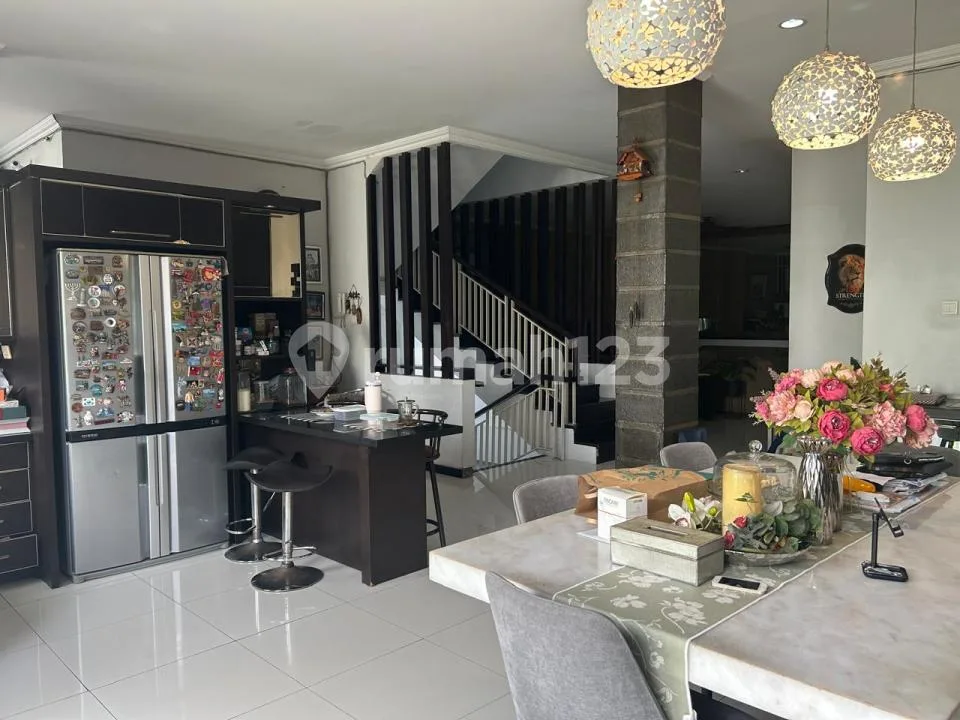 Hot Prospek, Dijual Cepat Ruko + Tempat Tinggal Furnished Lokasi Main Road Teuku Umar Barat Dekat Seminyak dan Kerobokan - Image 3 of 4