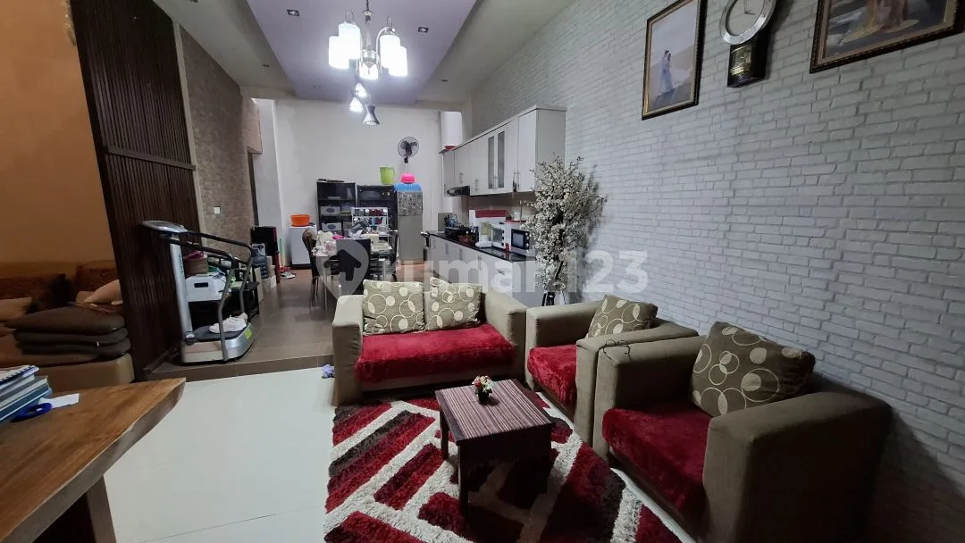Jual Murah - Rumah 2 Lantai Dekat Tsm, Sunset Road dan Seminyak Kuta - Image 3 of 4