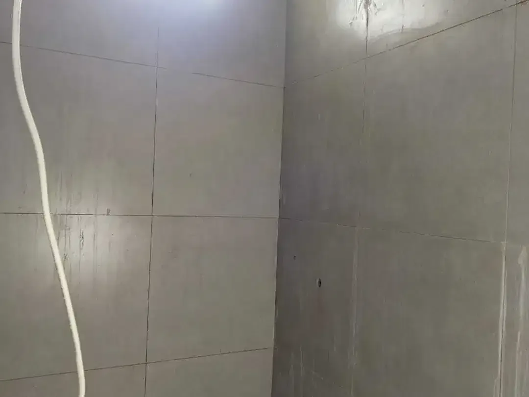 FOR RENT RUKO BARU 2LT AKSES PARKIR LUAS LOKASI PADAT DI DENPASAR - Image 4 of 10