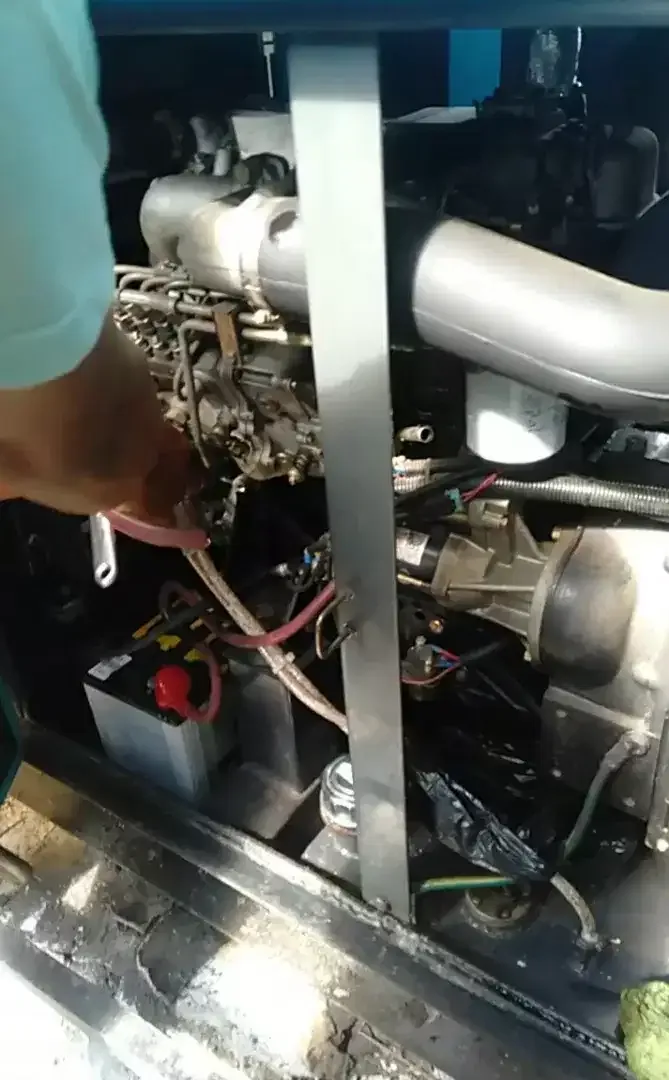 Teknisi genset Bali - Image 2 of 7