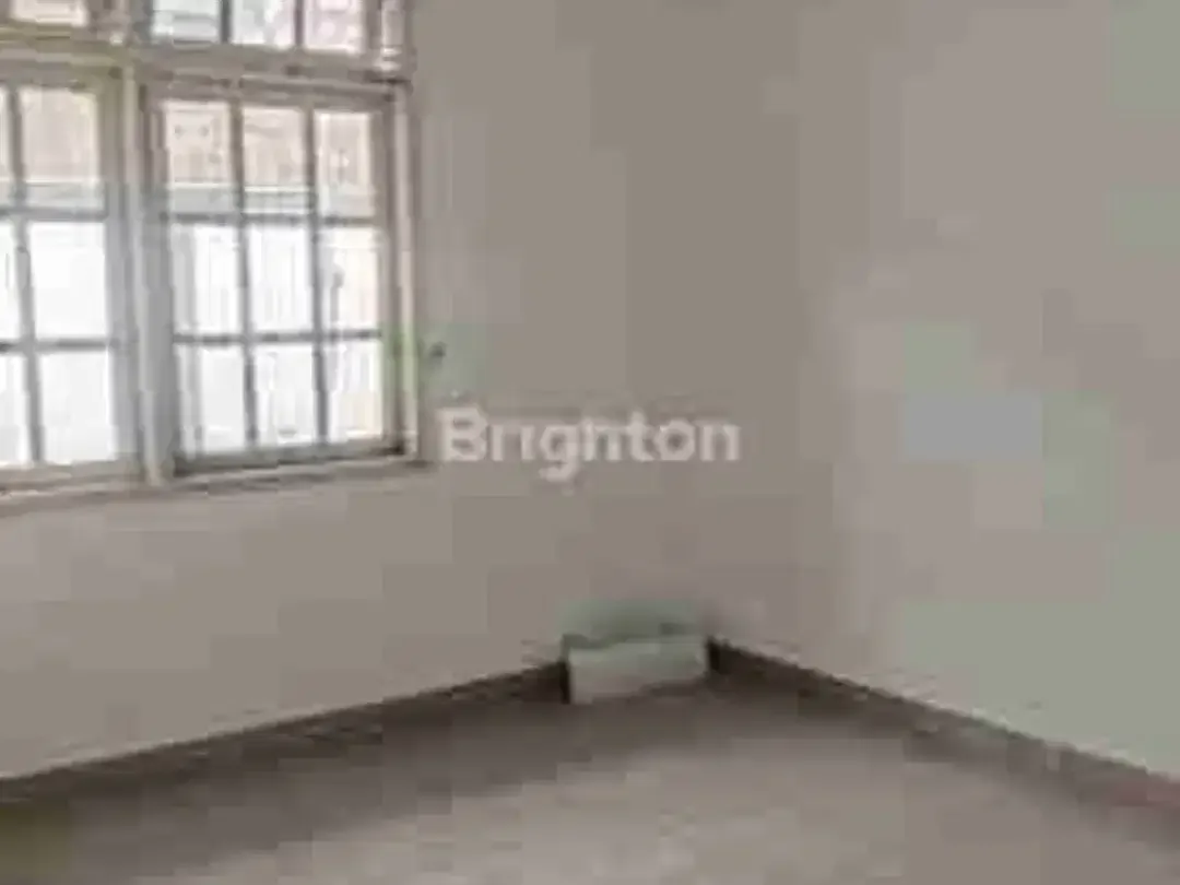 RUMAH LUAS DAN STRATEGIS COCOK UNTUK HUNIAN ATAU KANTOR LOKASI RENON DENPASAR - Image 7 of 8