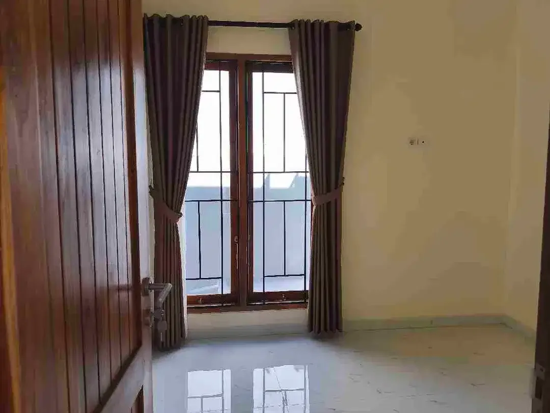 DISEWAKAN RUMAH BARU DI RENON - Image 6 of 10