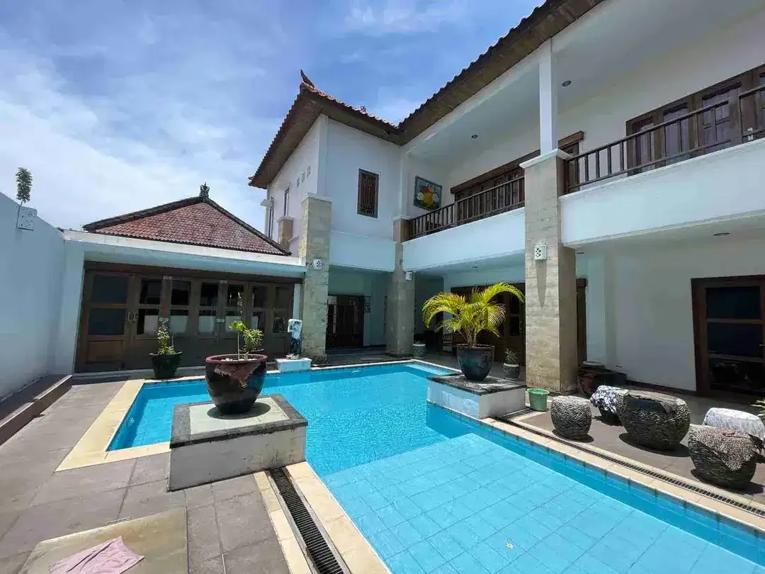 Villa Mewah Gaya Eropa di Cluster One Gate Sanur - Image 10 of 10